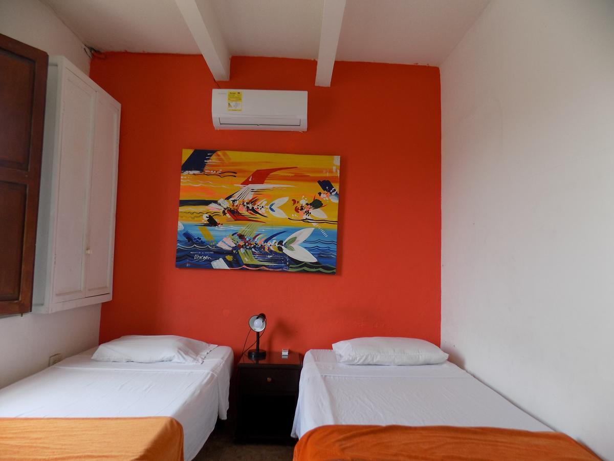 El Pedregal Hotel 3*