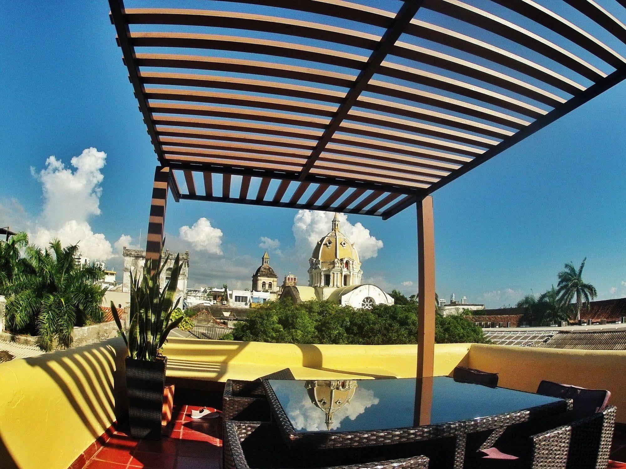 Hotel Casa Calamari 3*
