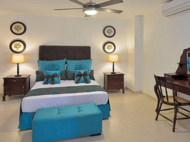 Hotel Dorado Plaza Calle del Arsenal 3*