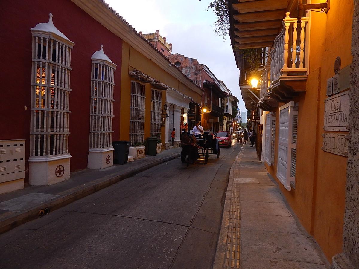 Edificio Morros Vitri Apartment *