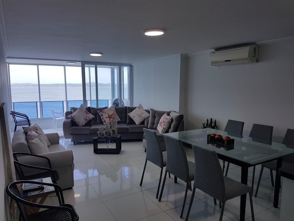 Espectaculares Vistas, Edificio Nautilus, Barrio El Laguito. Apartamento Cartagena