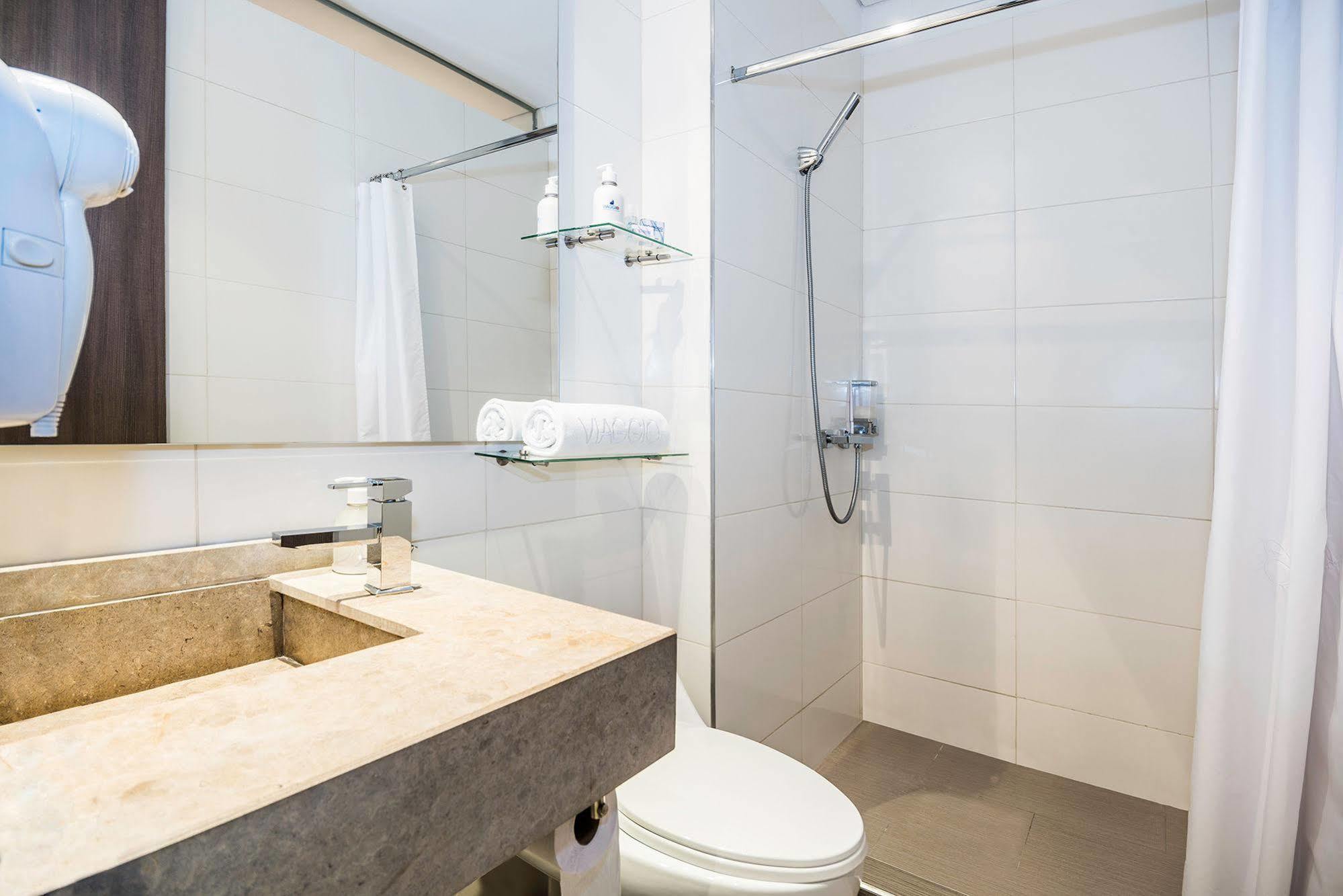 Hotel Viaggio Puerto De Mamonal 4*