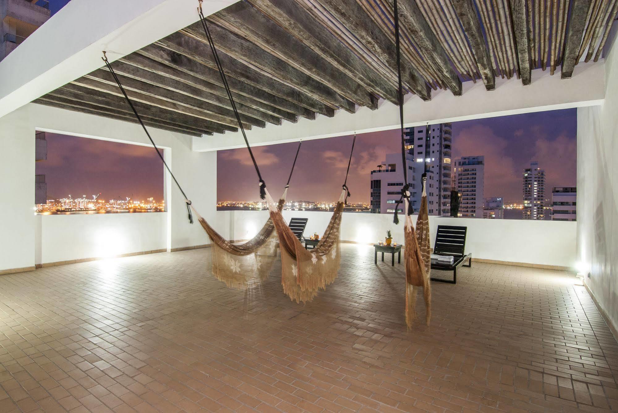 Travelers Orange Apartahotel 3*