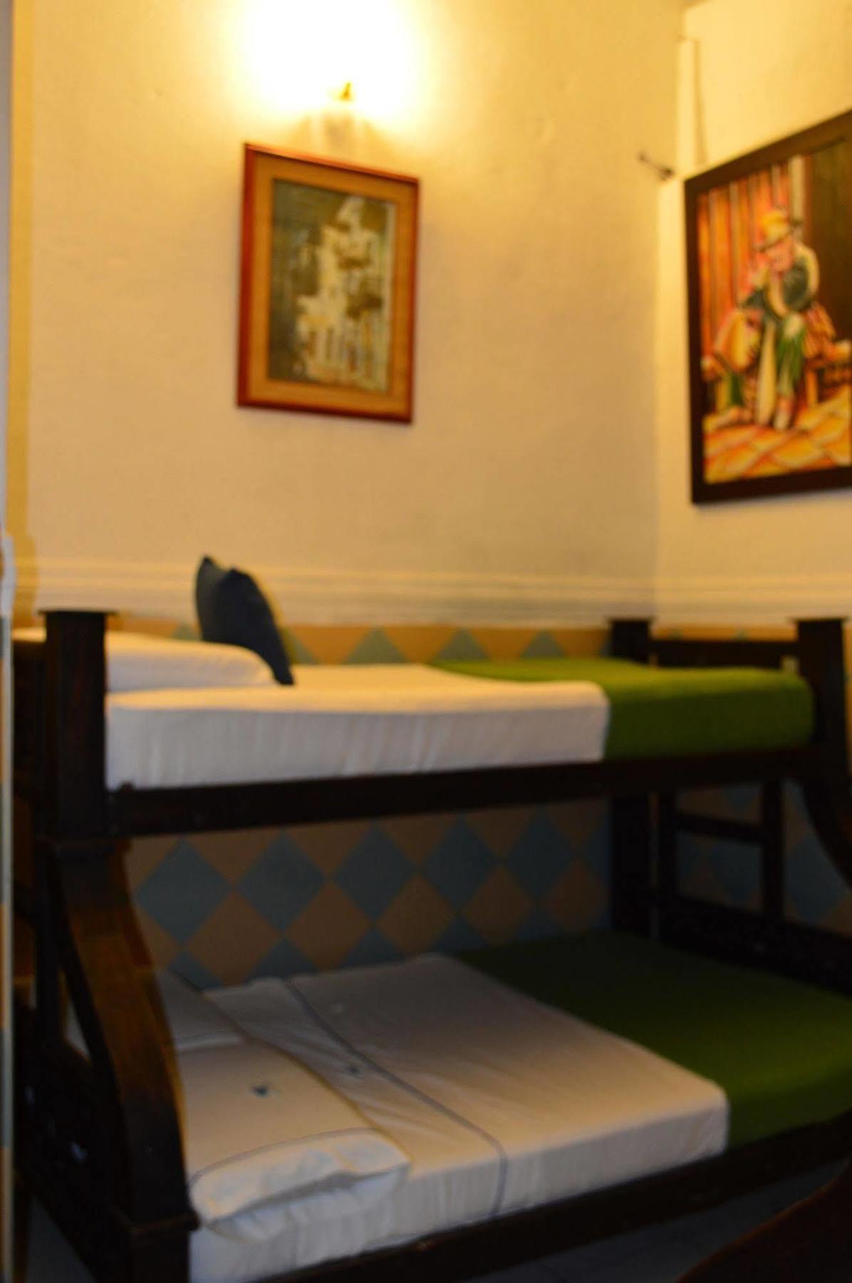 Hostal Marlin *