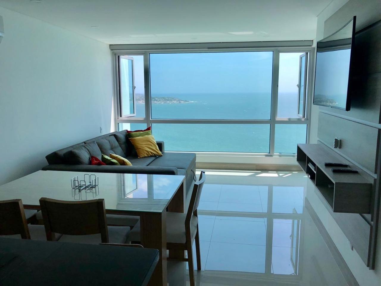 Frente Al Mar. El Laguito Apartamento *