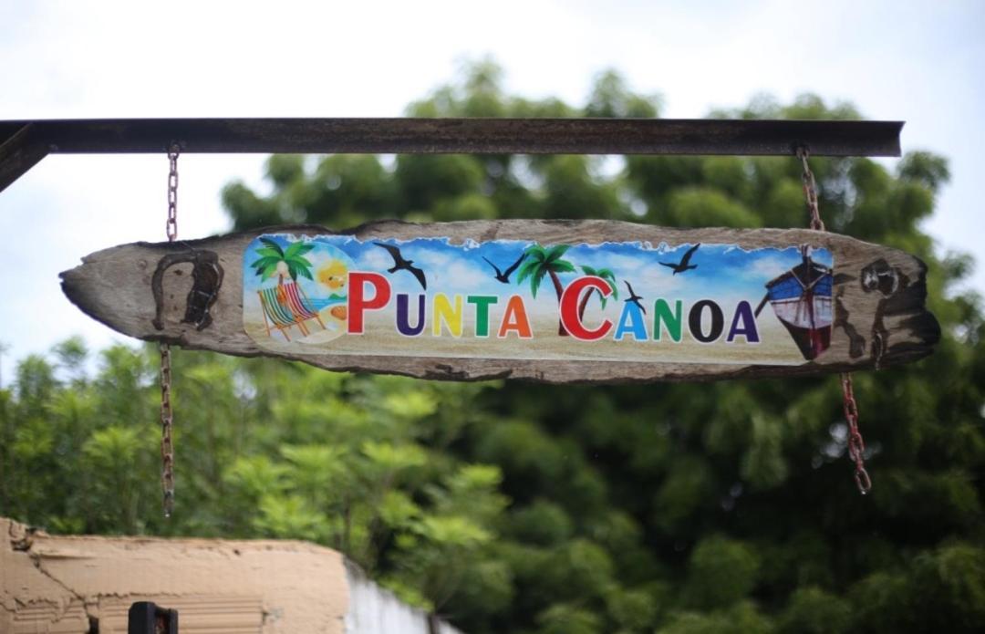 Punta Canoa Hostal *