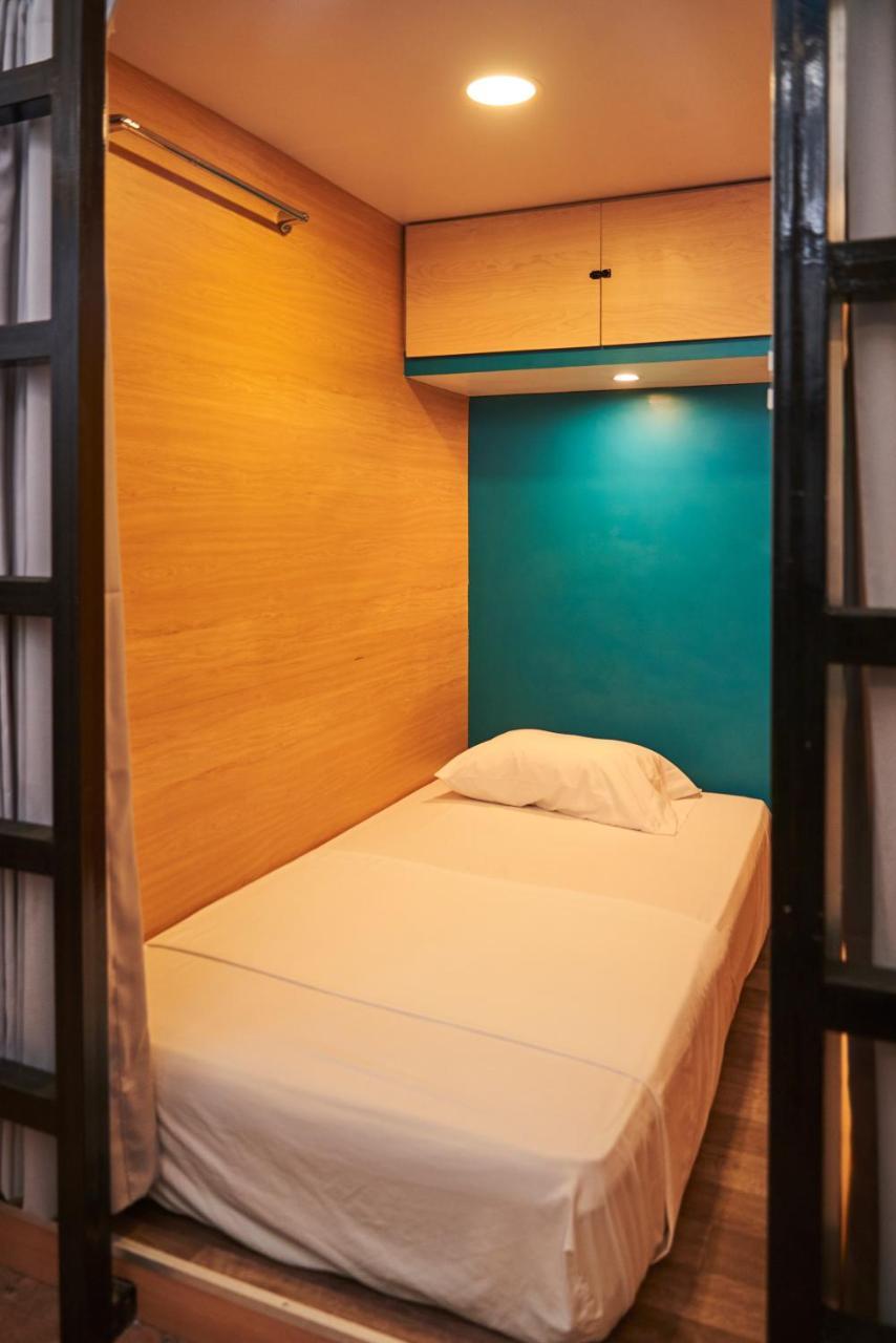 Hostal The Icon Capsule *