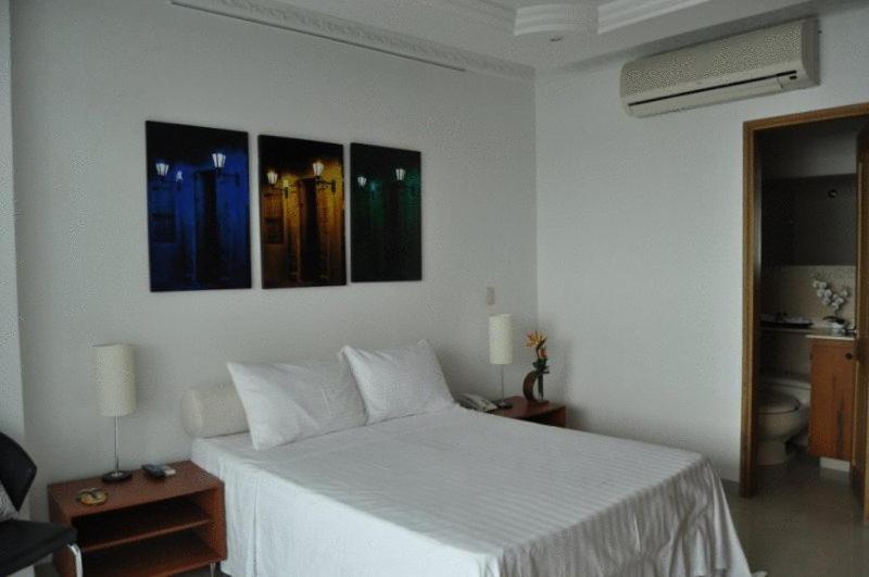 Máshoteles Astrasuite 427 Hotel 3*