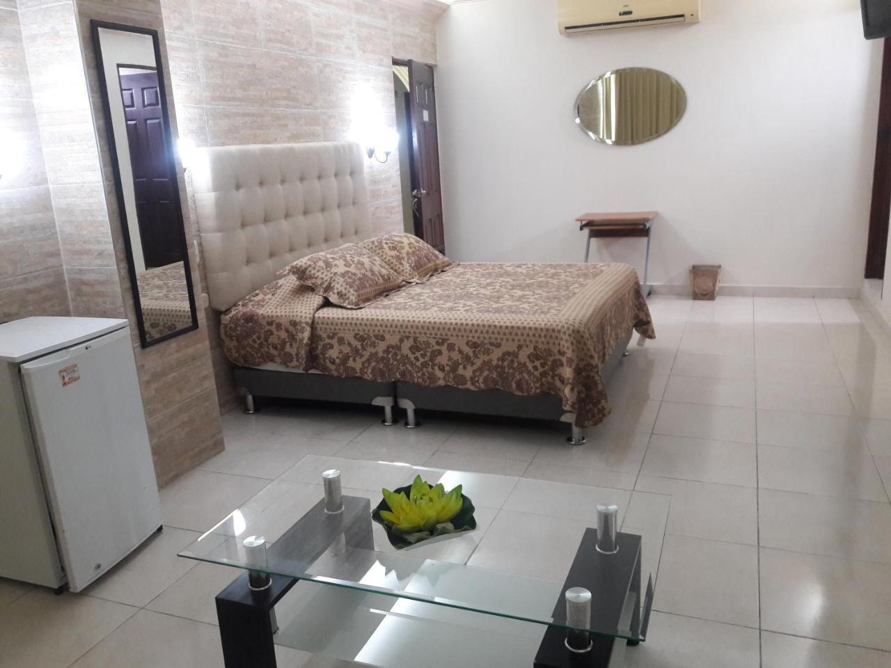 Hotel Mariand Plaza *