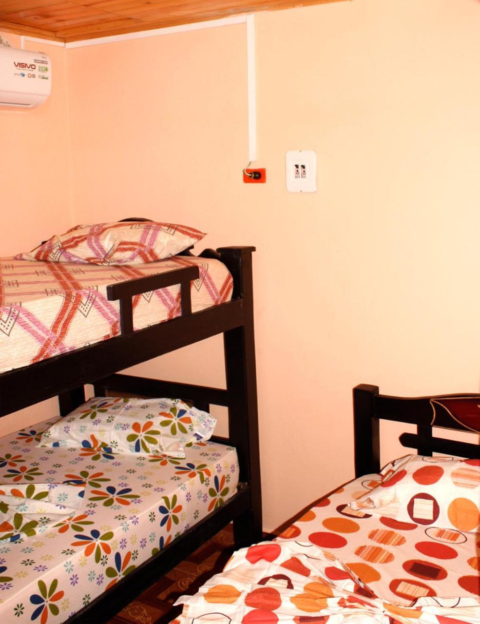 Happy Day Hostal *