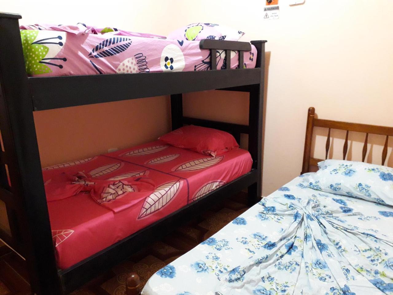 Hostal Happy Day *