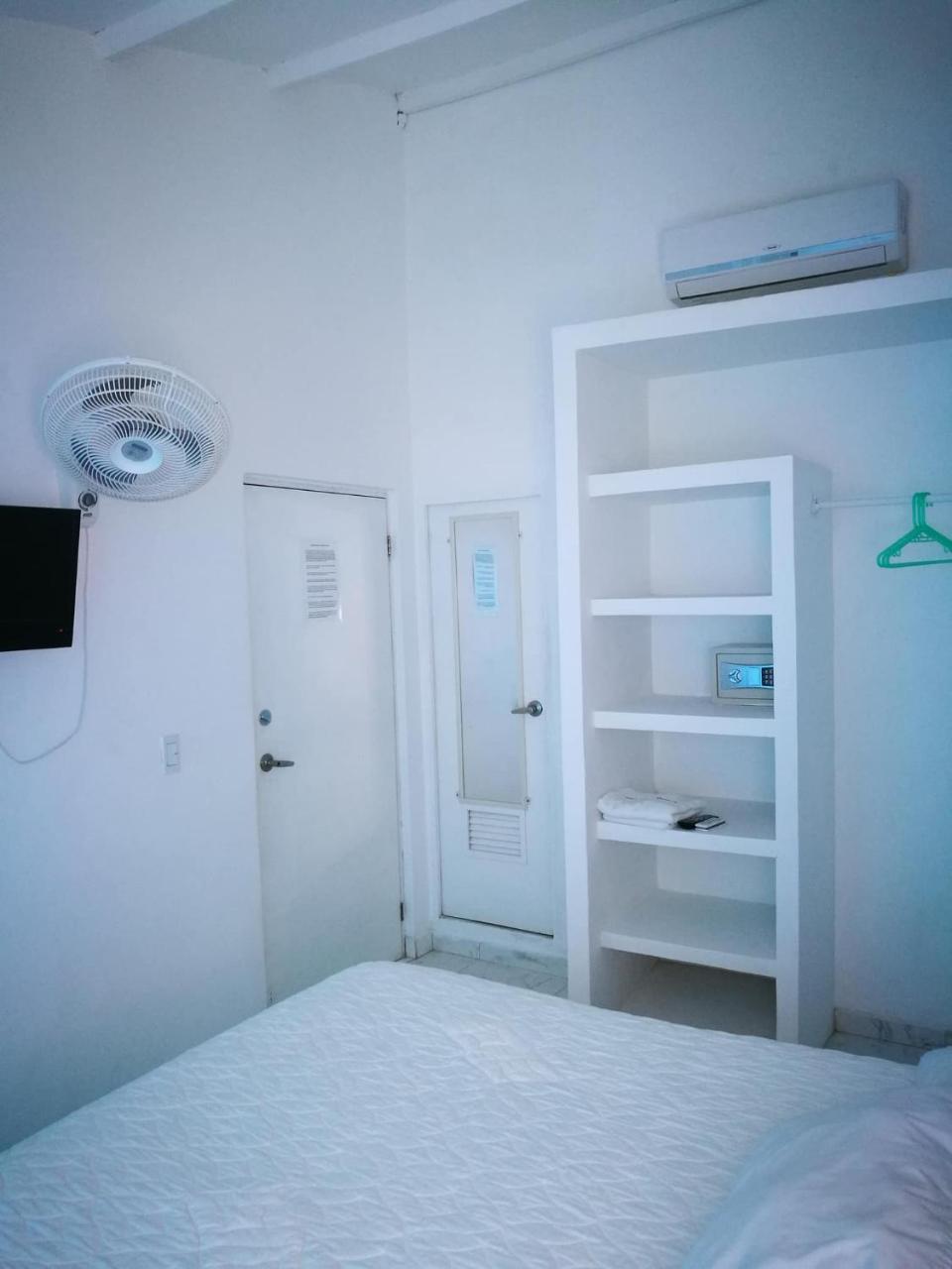 Hotel Casa Galeones