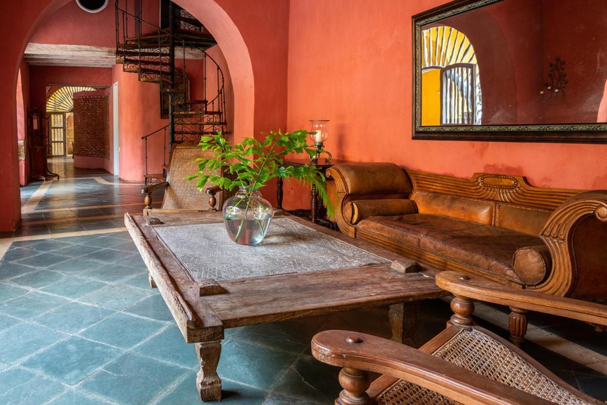 Inn Casa De Don Andres De Madariaga Y Morales Conde De Pestagua *