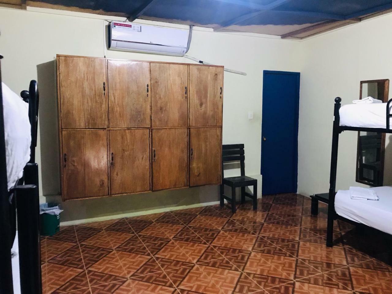 Mamabella Hostal *
