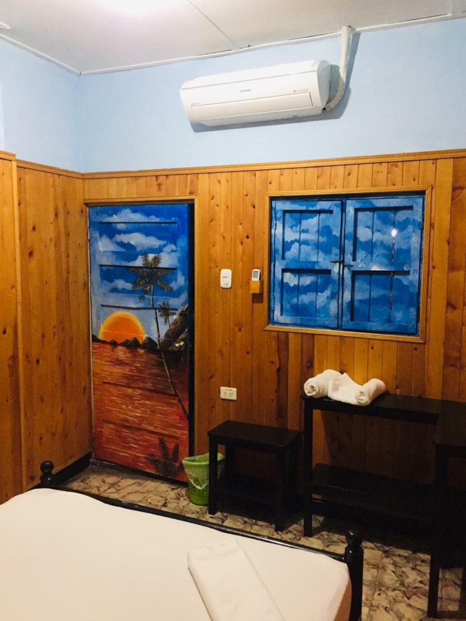Mamabella Hostal