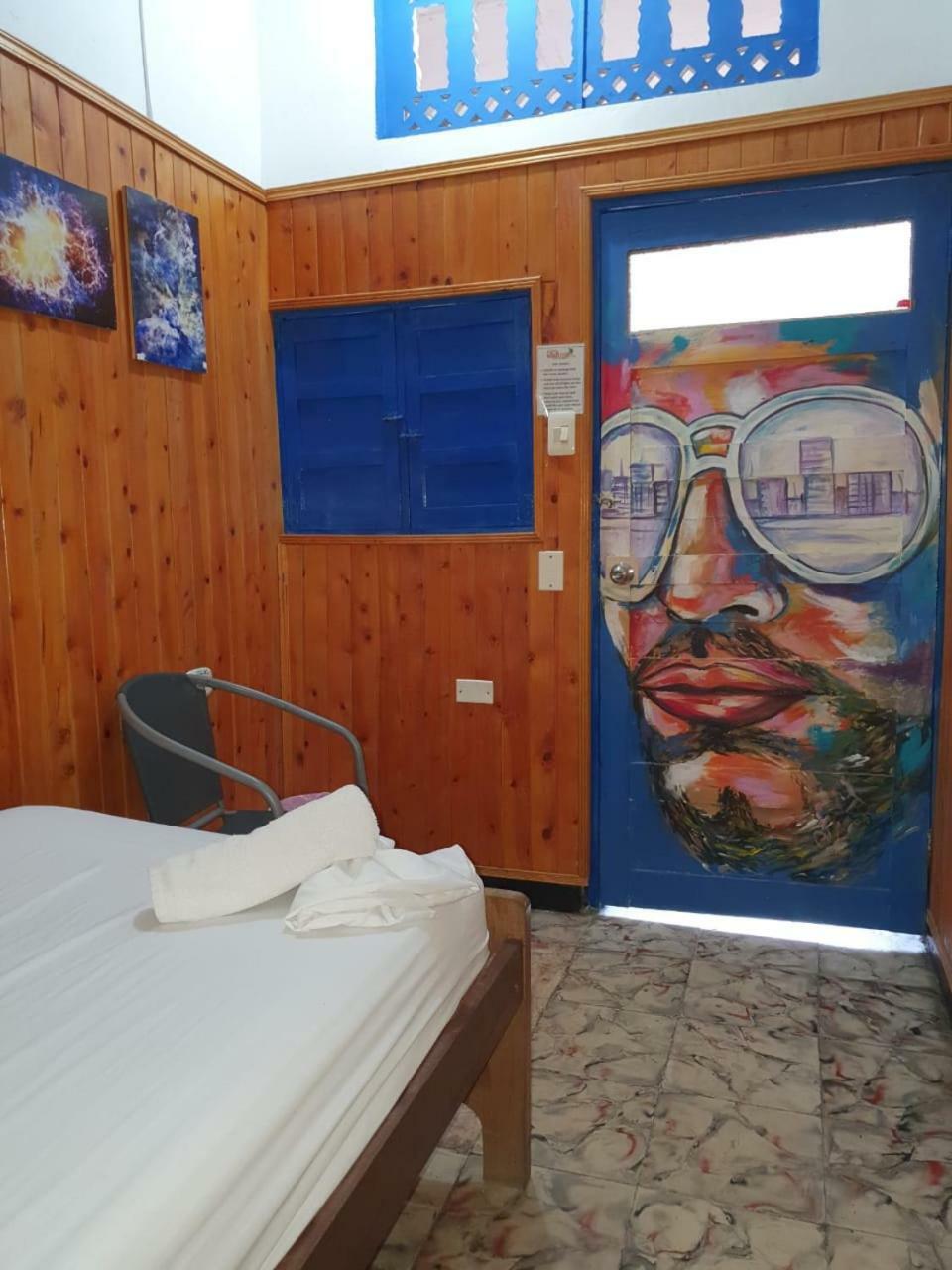 Mamabella Hostal