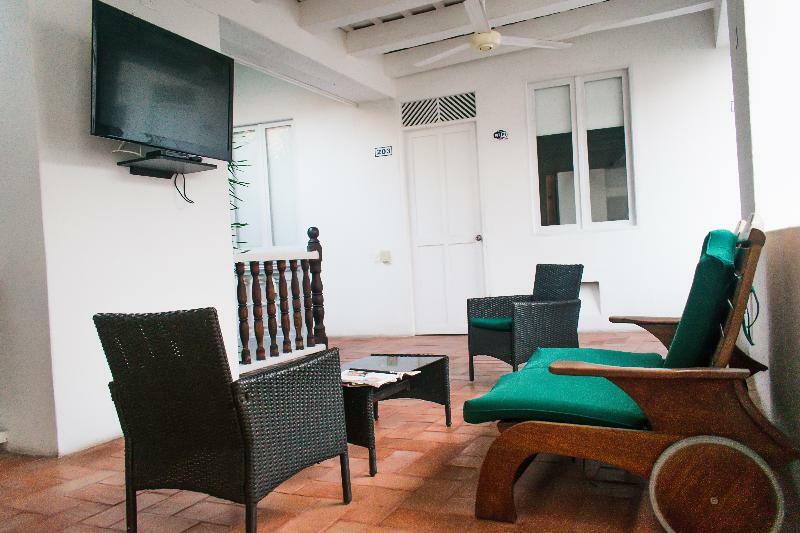 Casa Escallon Hostal *
