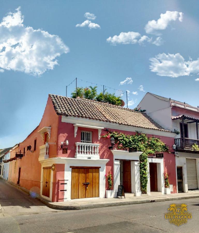 Hostal Life Is Good