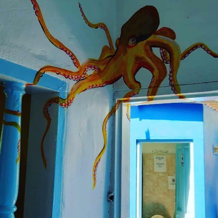 Aquarium Guest house 2*