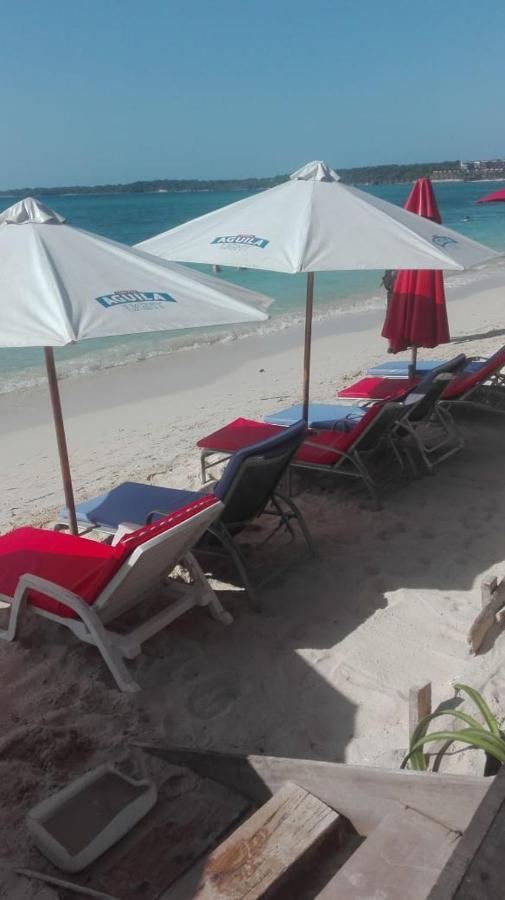 Cabanas Black And White Cartagena