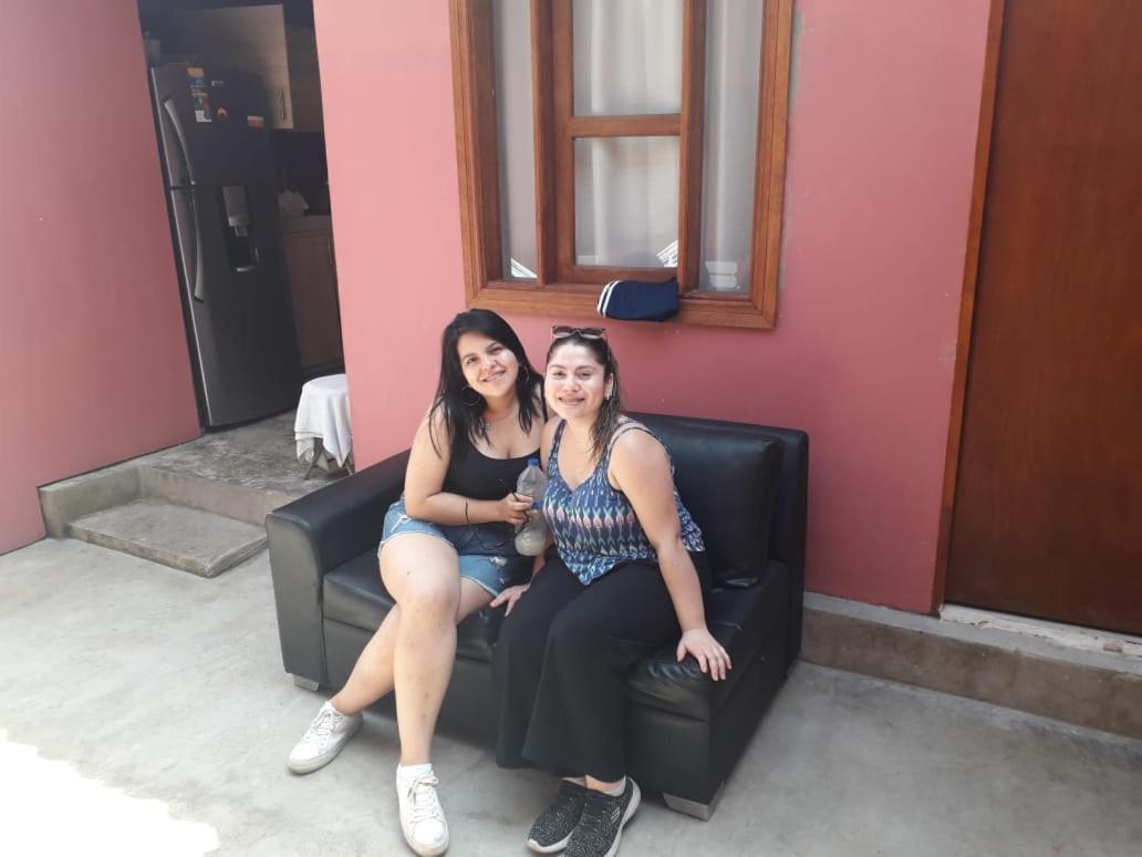Dora Hostal *