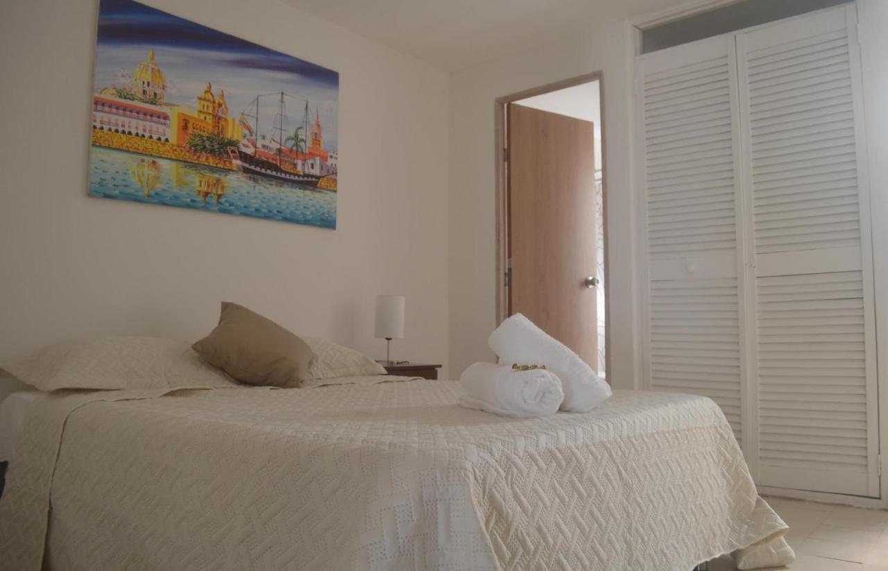 House One Block From Castillo Grande Casa Playa * Cartagena