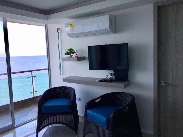 Apartamento 807 Moderno En El Laguito, Vista Al Mar