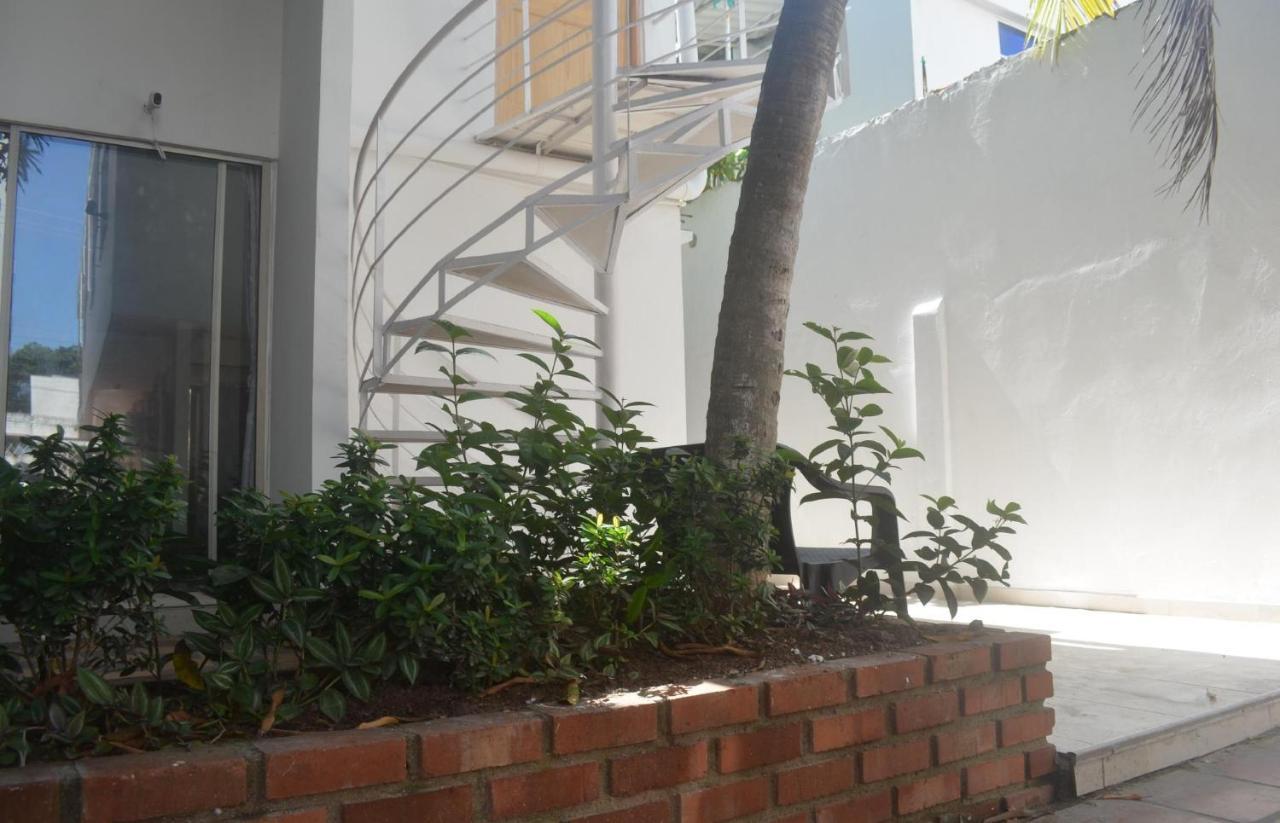 House One Block From Castillo Grande Casa Playa Holiday home Cartagena