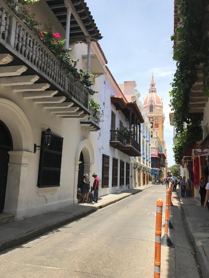 Apartamento Calle De La Iglesia 35-59 *