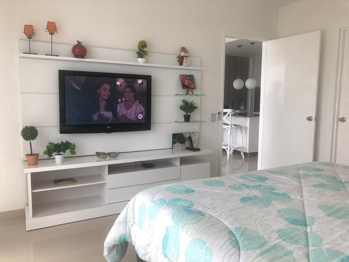 Hermoso Apartamento: Beachfront Comfort With Direct Access Apartment *