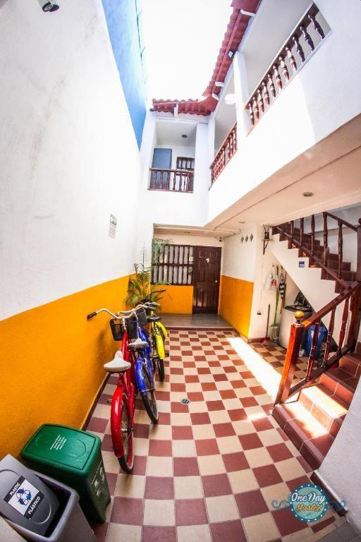 Hostal One Day *