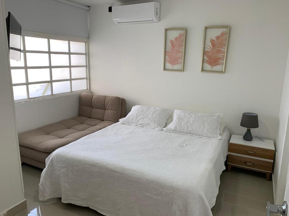 En Edificio Portofino Remodelados Icdi Apartamento