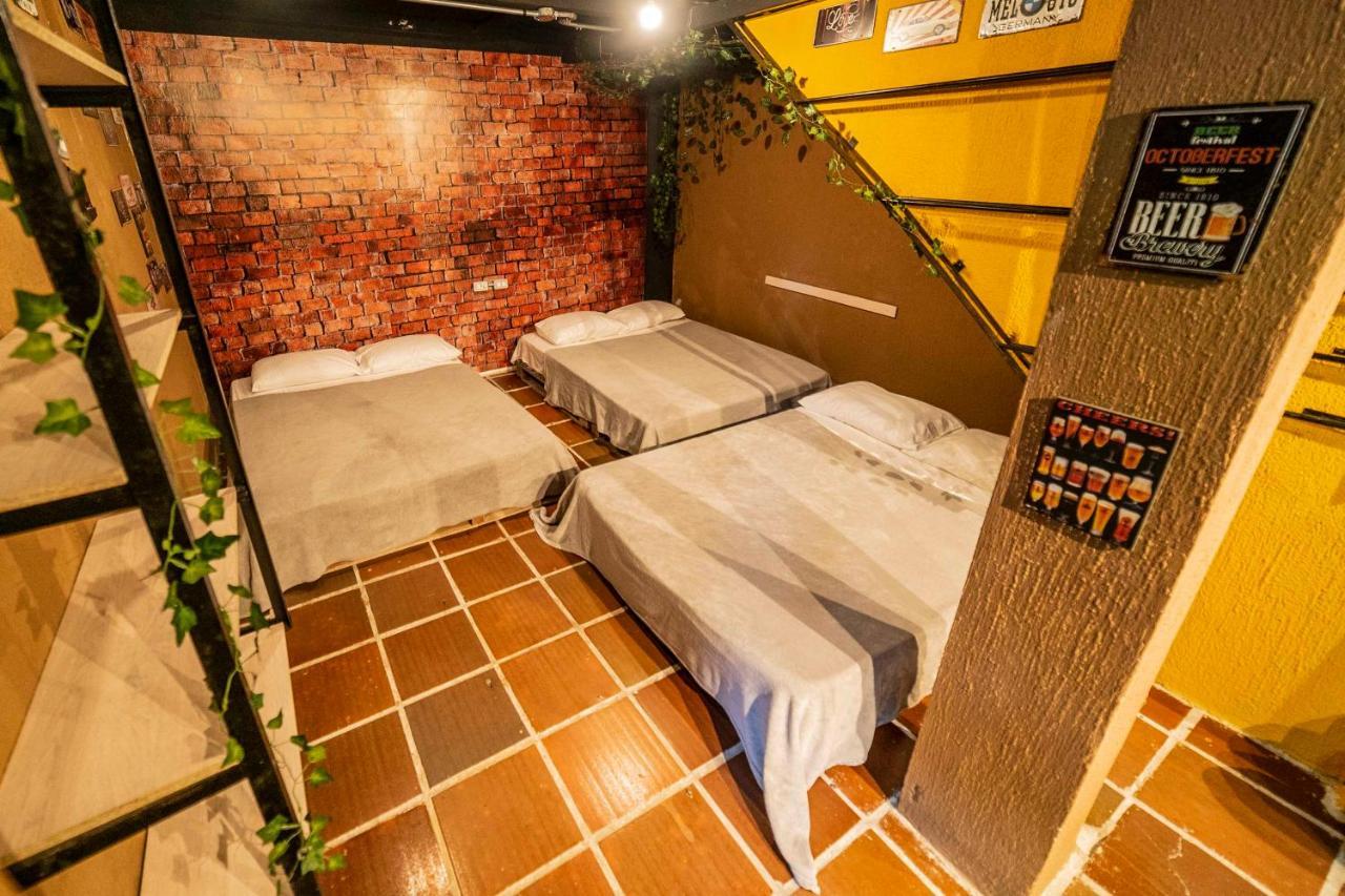 El Castillo Del Marques By Biscanna Hostels Hostel *
