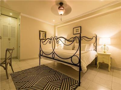 Mansion De Reyes By Hmc
