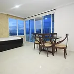 Apartamento con Vista al Mar - Piso alto