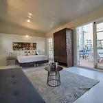 Casa Bahía Aparta Suite