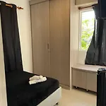 Apartamento con balcón y cerca al mar