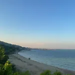Punta Arena Ecohostal & Ecofit - Your Eco-Conscious Oasis