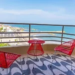 Beachfront Bliss, Luxury With Breathtaking Views