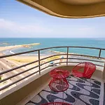 Beachfront Bliss, Luxury With Breathtaking Views