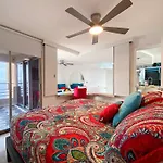 Beachfront Bliss, Luxury With Breathtaking Views