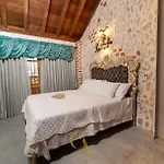 Casa Arce Boutique
