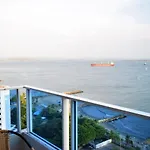 Oceanfront Conquistador Vista Al Mar