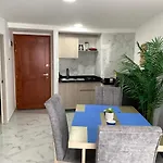 Lindo Apartamento En Cartagena El Laguito Bocagrande Con Vista Al Mar