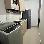 Sea Apartment 111