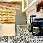 By Calamari Homes - Casa Aura Victoria Walled City