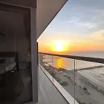 Ocean Front Condo Suites - 5 Stars View