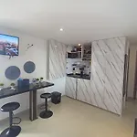 Stylish Studio With Sea View Balcony