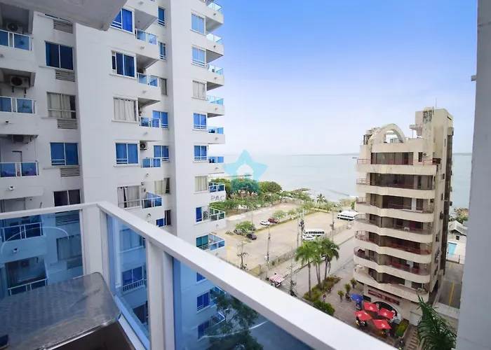Apartamento con Balcon y Vista - Piso 8