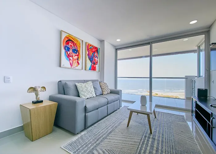 Artsy Oceanview Condo W Incredible Rooftop Pool